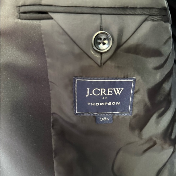 J. Crew 100% Wool Black Tuxedo with Bow Tie, Cummerbund, Suspenders & Travel Bag - Picture 4 of 16